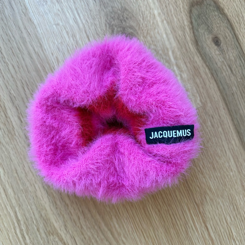 JACQUEMUS Le Chouchou Plush Hair Scrunchie